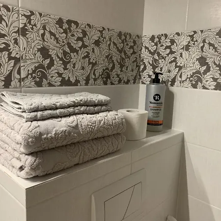 Apartament Gata Sa Primeasca Oaspeti Pentru O Odihna * Bukarest